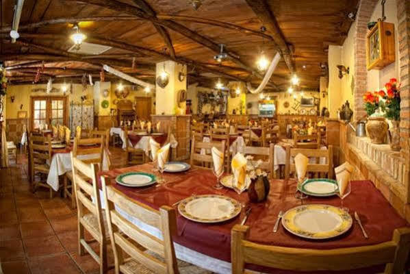 Hotel Hospederia Zacatin Alcala La Real Luaran gambar